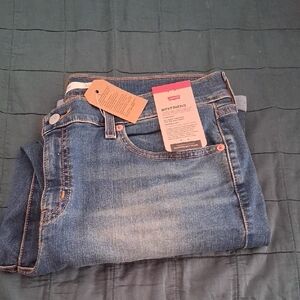 Levis Boyfreind Jeans Womens Size 32/27